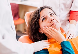 Woman with tooth pain